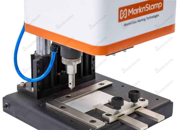 Купить simple marker настольный пневматический маркиратор, окно 100х70 по металлу MarknStamp по низким ценам в Смарт Маркинг